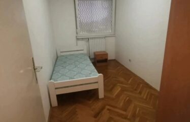 Се издава стан во Аеродром од 70м2