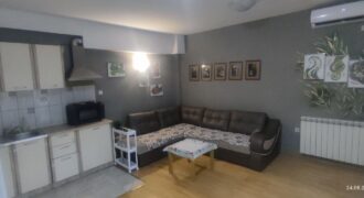 Се издава стан 45m2 кај Универзална