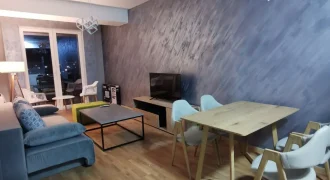 Се издава стан од 50м2 кај ФОН